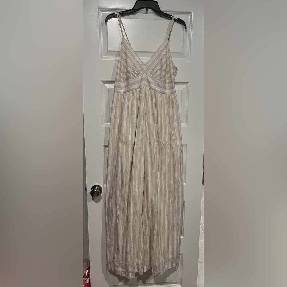 American Eagle Plunge Wide Leg Jumpsuit Size Large